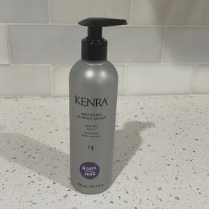 Kenra smoothing blowout lotion.